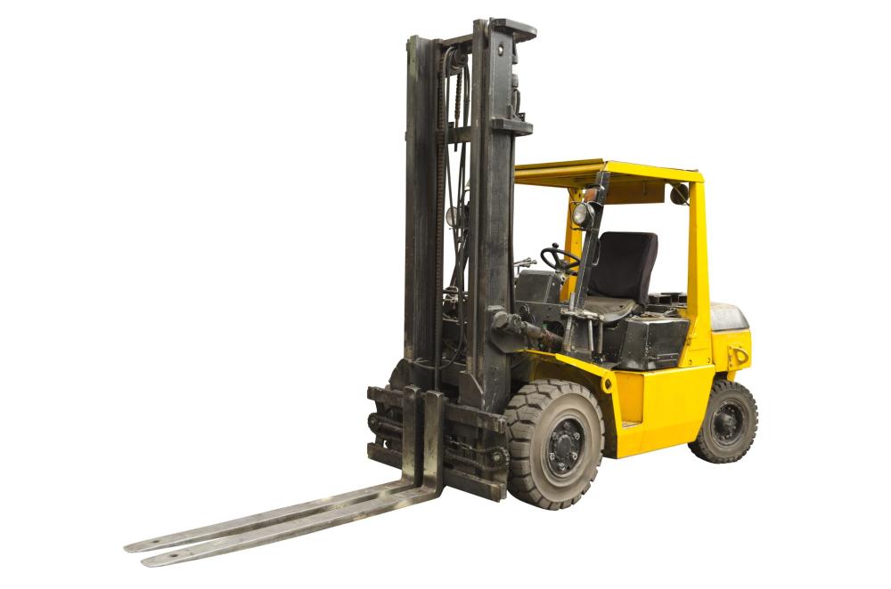 chariot-elevateur-jaune-scaled